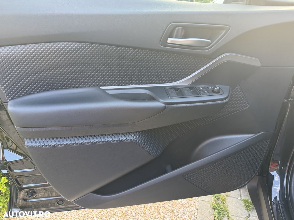Toyota C-HR Hybrid Business-Edition - 17