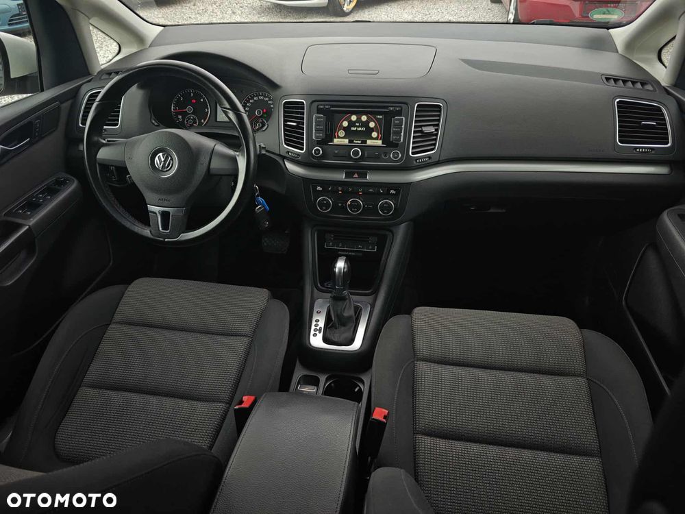 Volkswagen Sharan - 26