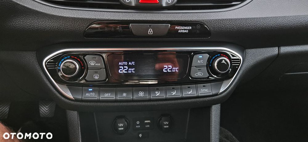Hyundai i30 1.6 CRDI Premium - 13