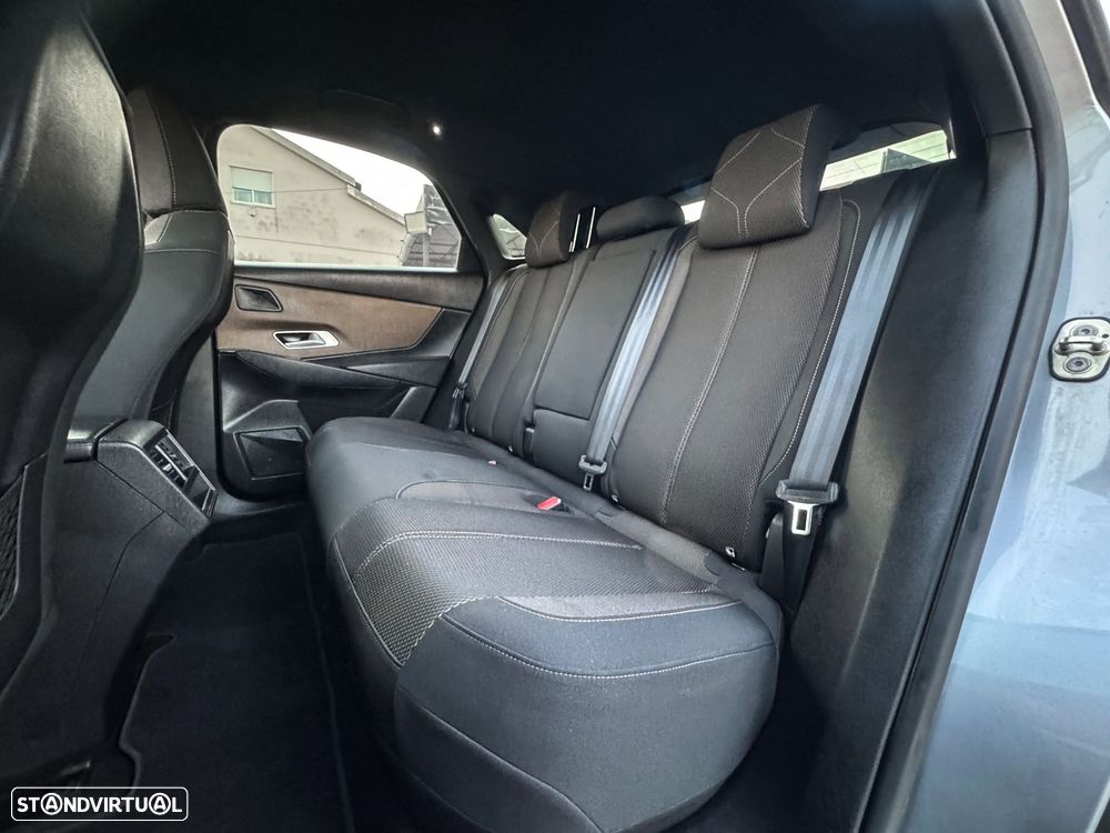 DS DS7 Crossback - 15