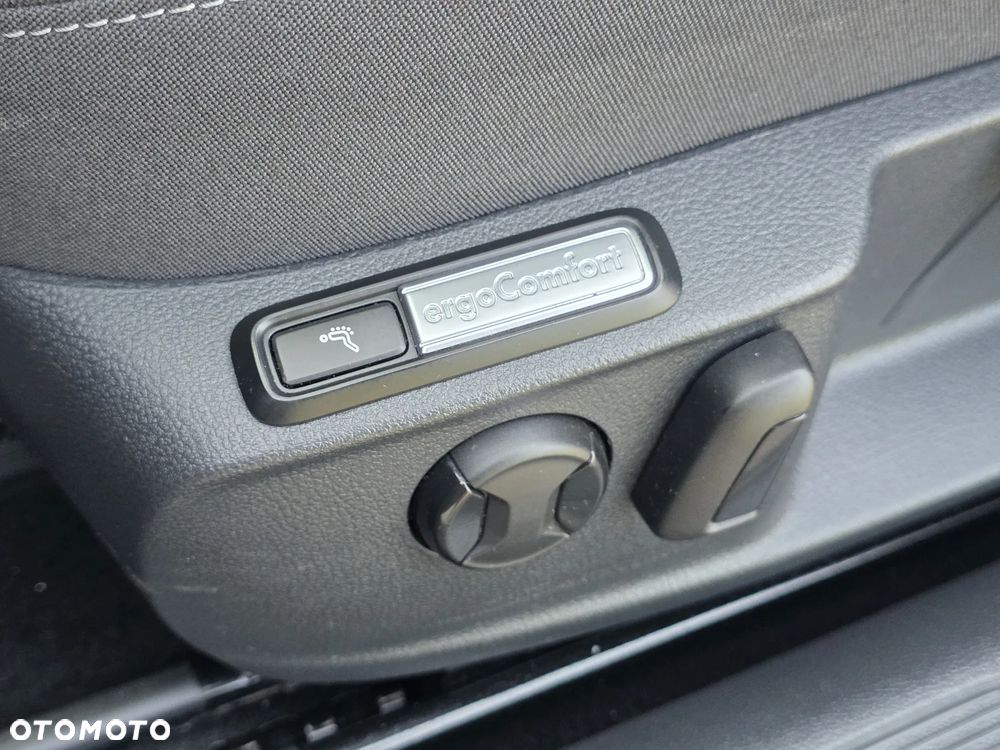 Volkswagen Passat - 14