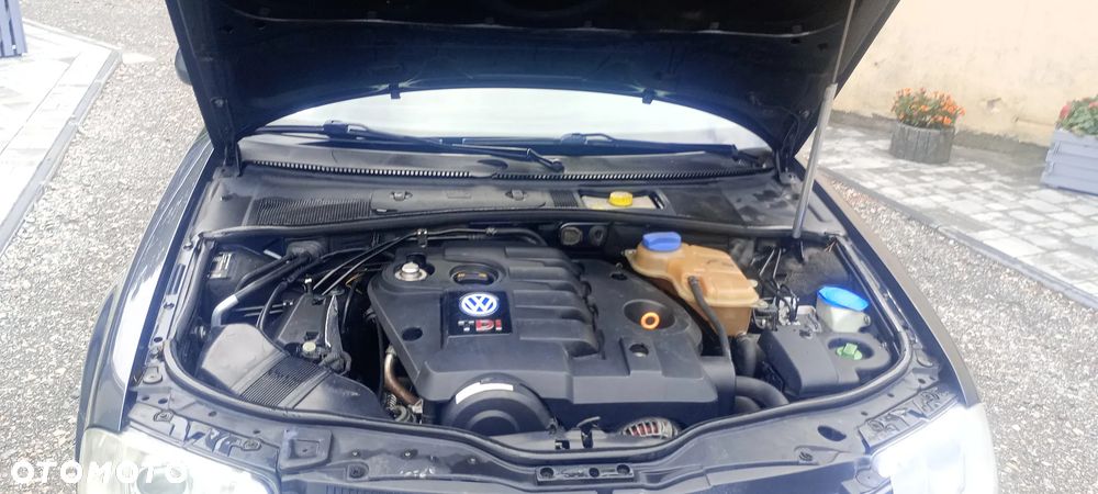 Volkswagen Passat 1.9 TDI Comfortline - 9