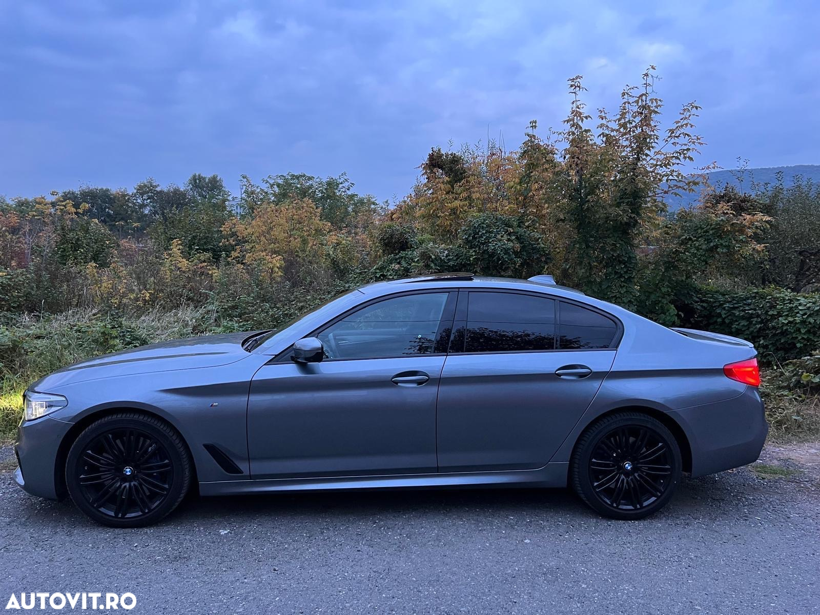 BMW Seria 5 540i xDrive Aut. - 7
