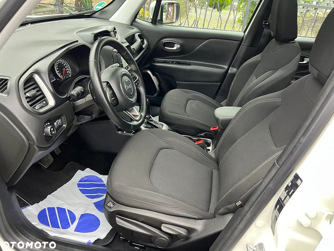 Jeep Renegade - 17
