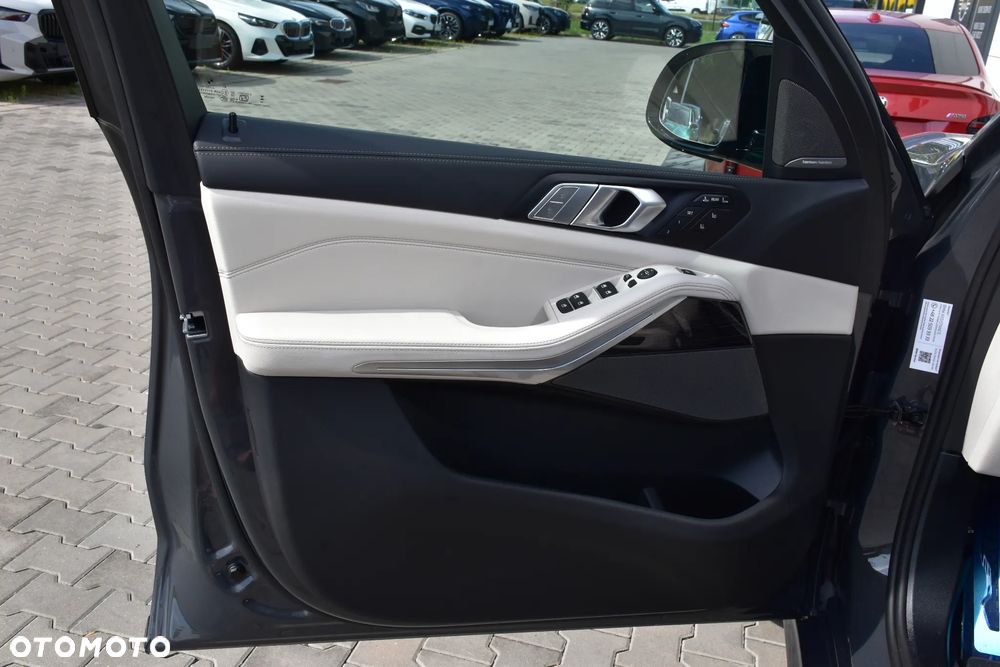 BMW X7 M60i xDrive mHEV sport - 13