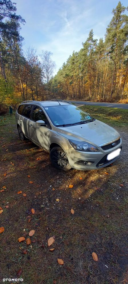 Ford Focus 1.8 FF Ghia - 9