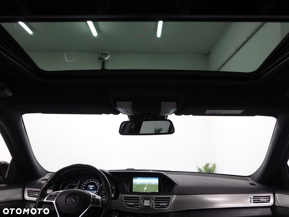 Mercedes-Benz Klasa E ver-220-t-bluetec-blueefficiency-edition-9g--tronic - 31