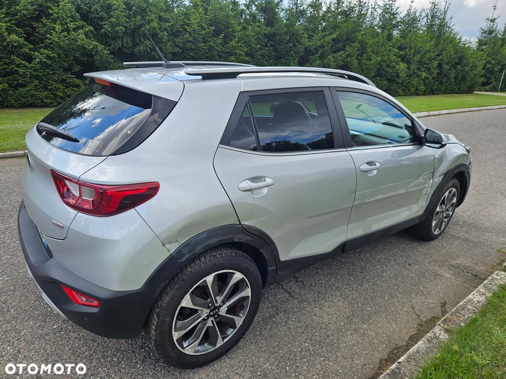 Kia Stonic - 8