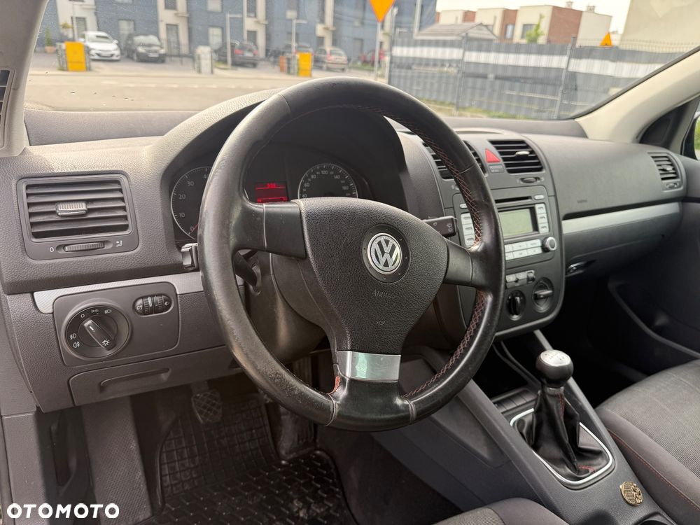 Volkswagen Golf 1.6 Goal - 9