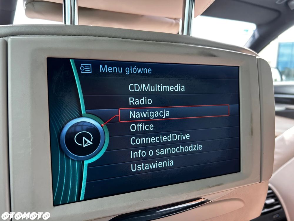 BMW Seria 7 - 27