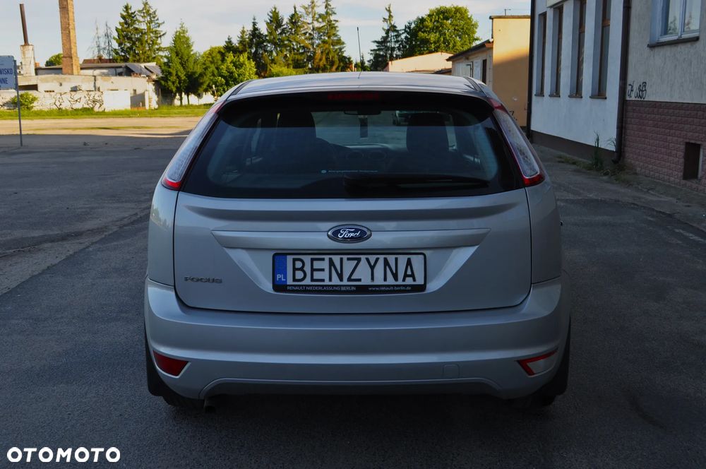 Ford Focus 1.6 Trend + - 7
