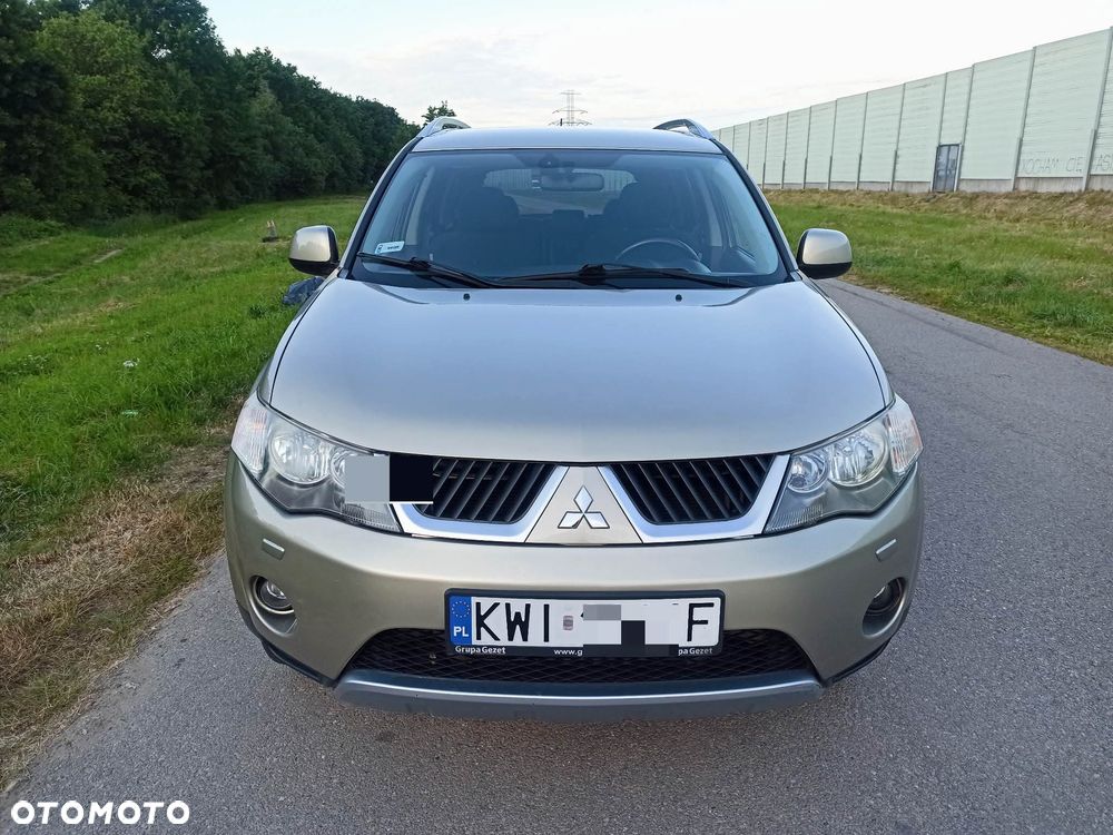 Mitsubishi Outlander 2.0 DID Intense - 10
