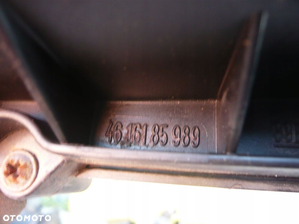 podstawa obudowa filtra powietrza 4616185989 ford mondeo mk4 - 3