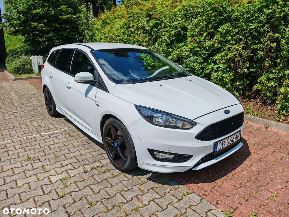 Ford Focus 1.5 EcoBoost ST-Line - 2
