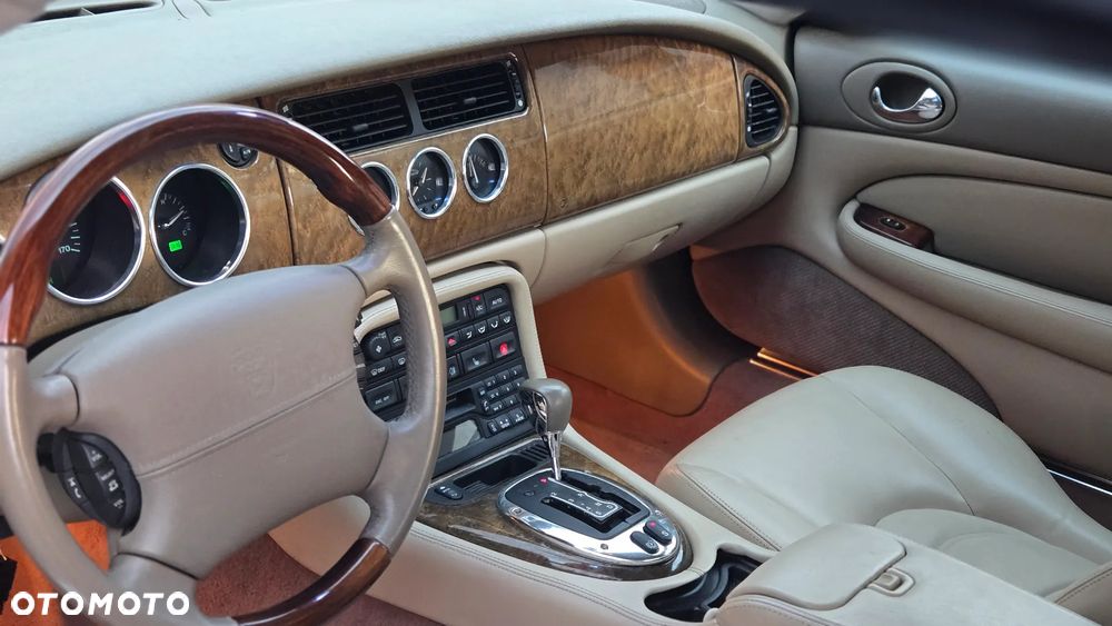 Jaguar XK XKR Cabriolet - 4
