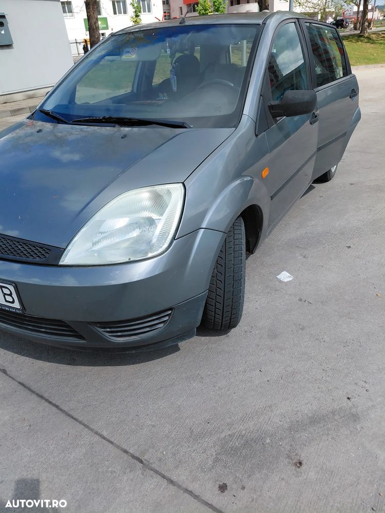 Ford Fiesta 1.4i Comfort - 2