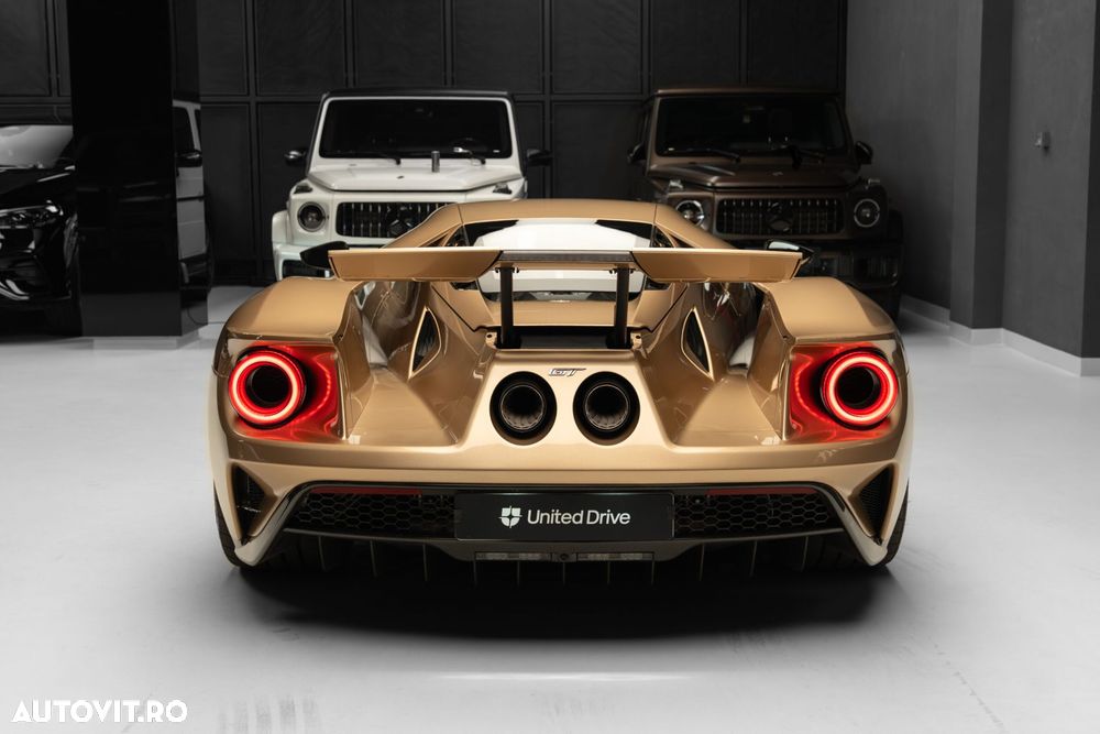 Ford GT - 38