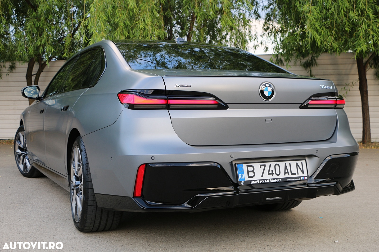 BMW Seria 7 740d xDrive MHEV - 8