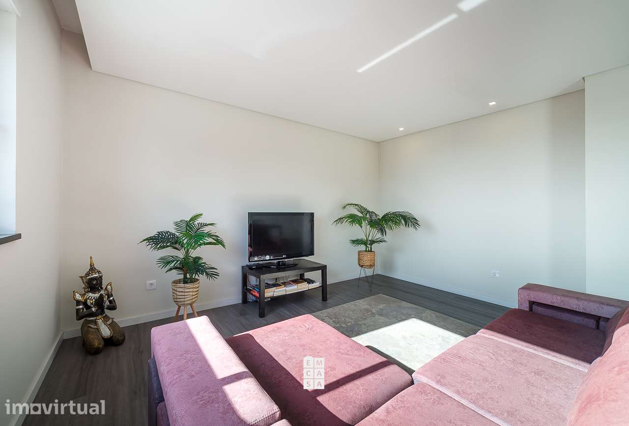 Apartamento T2 Venda em Escapães,Santa Maria da Feira - Grande imagem: 2/60