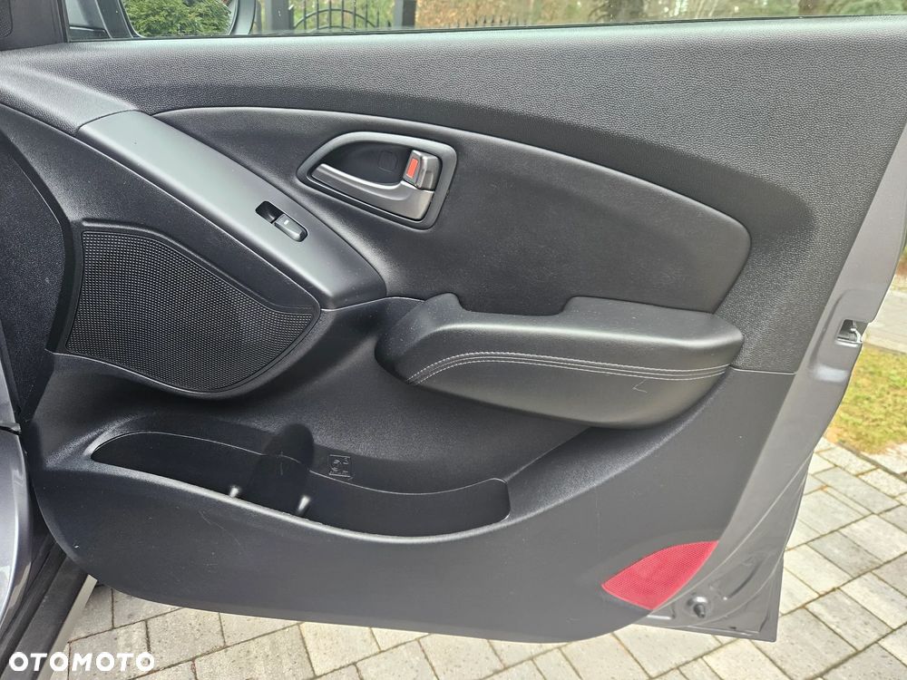 Hyundai ix35 1.6 2WD Fifa World Cup Edition - 28