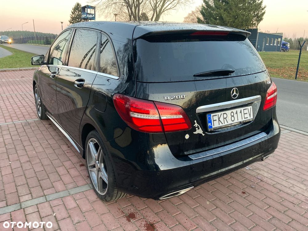 Mercedes-Benz B-Class 2015 photo 3