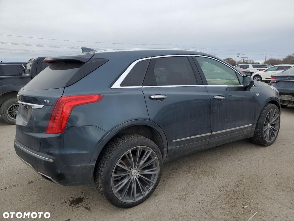Cadillac XT5 - 6