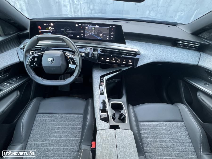 Peugeot E-3008 - 23