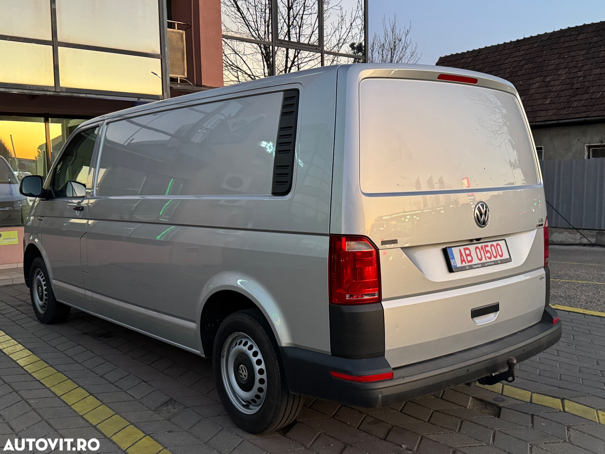 Volkswagen Transporter T6 - 12
