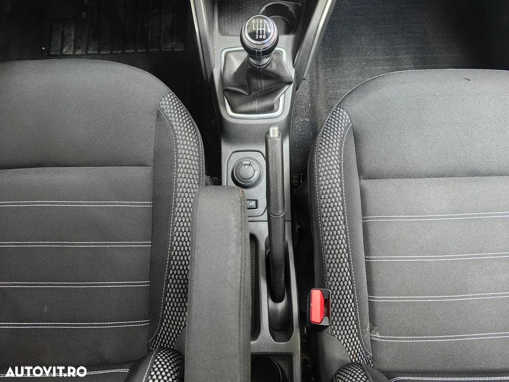 Dacia Duster 1.6 SCe 4WD Prestige jante 17" - 24