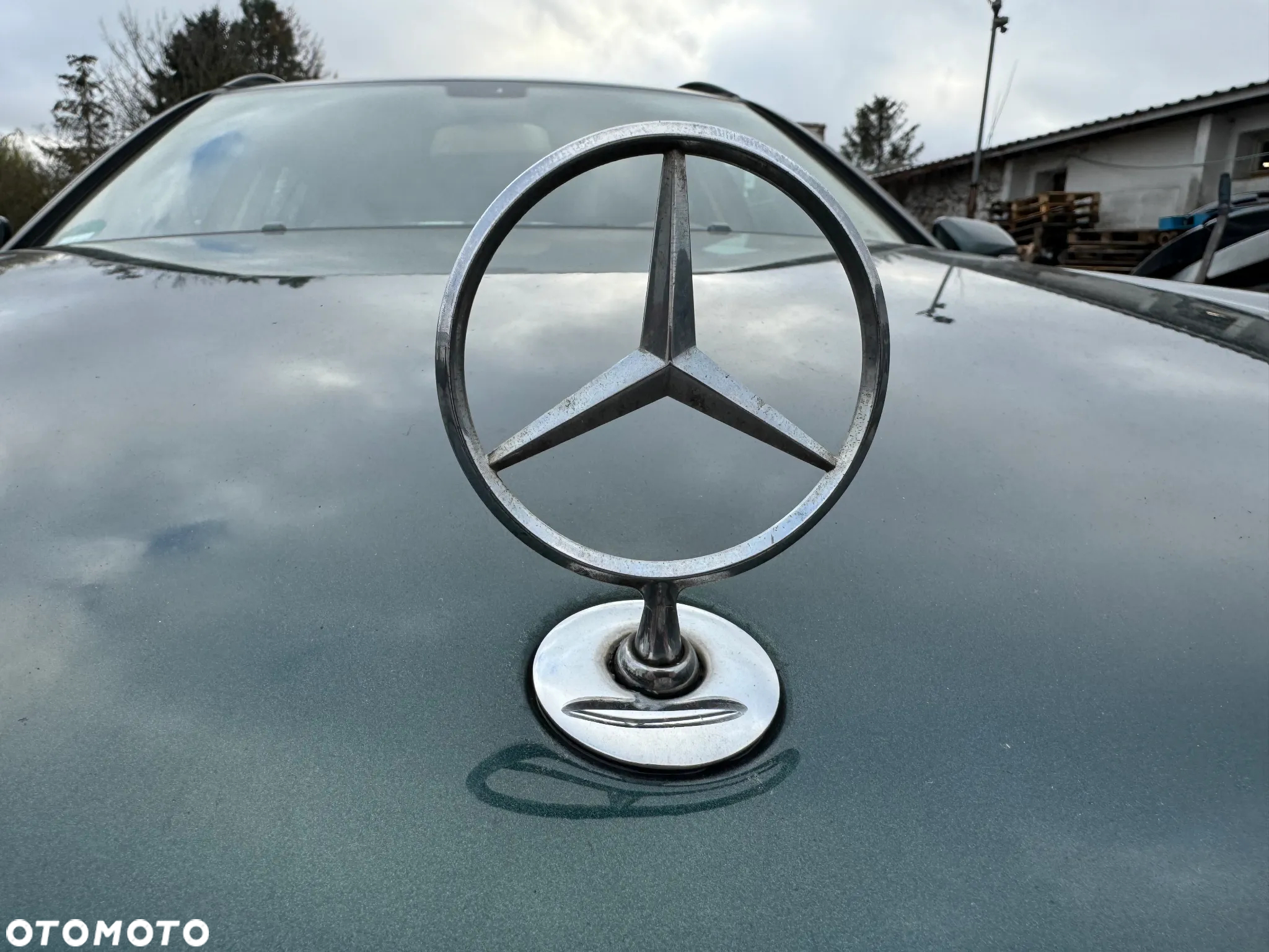 MERCEDES BENZ W211 LIFT MASKA POKRYWA SILNIKA C300 - 12
