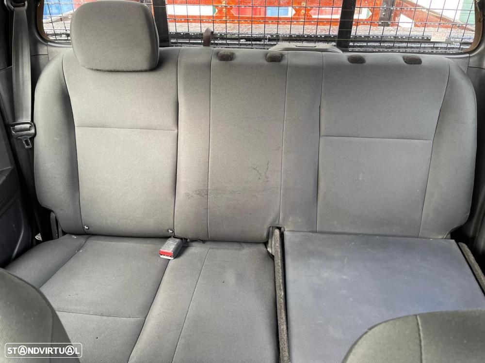 Isuzu D-Max D-MAX II 1.9 DDI (163CV) - 18