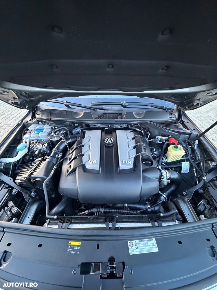 Volkswagen Touareg - 24