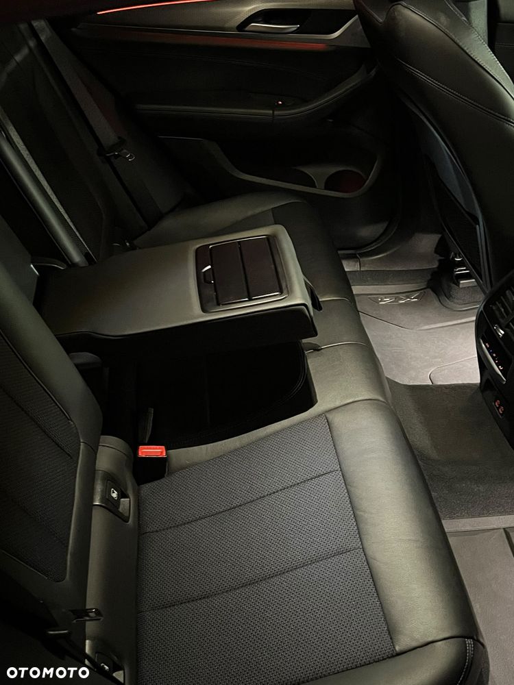 BMW X4 - 18