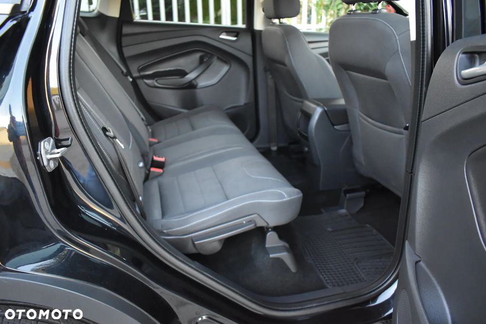 Ford Kuga - 26