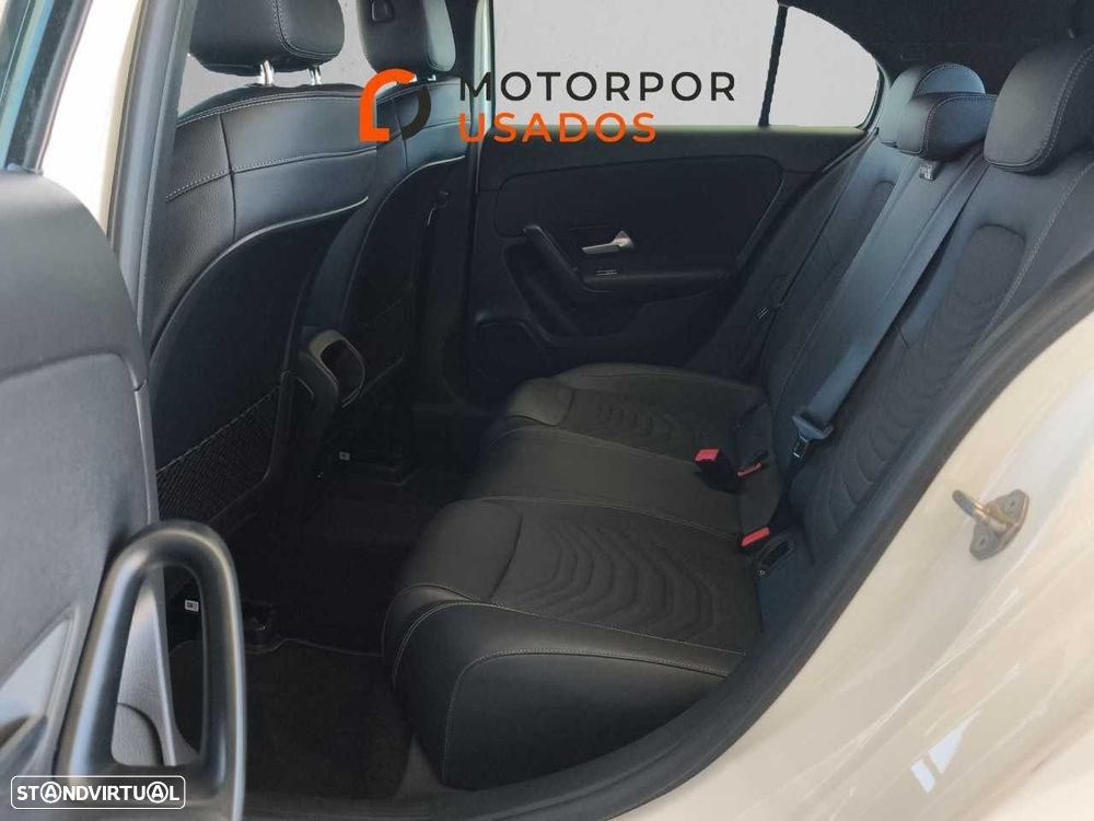 Mercedes-Benz A 180 d Style — fotografia 10