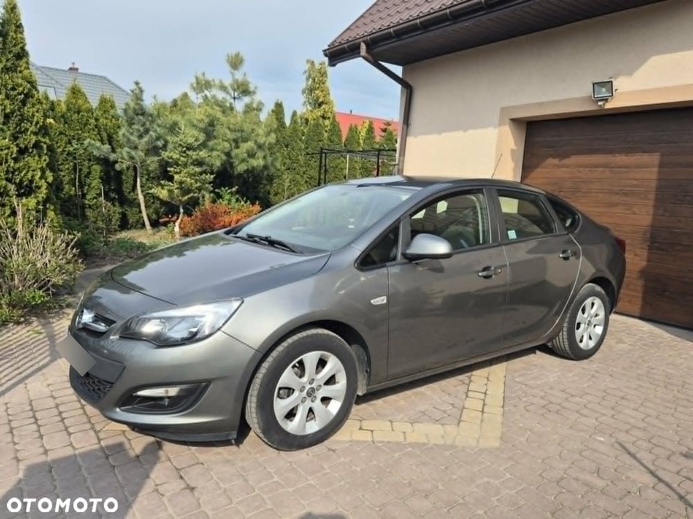 Opel Astra 1.6 Business - 2