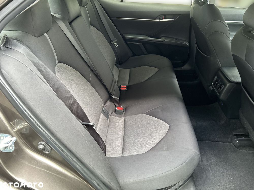 Toyota Camry 2.5 Hybrid Comfort CVT - 16