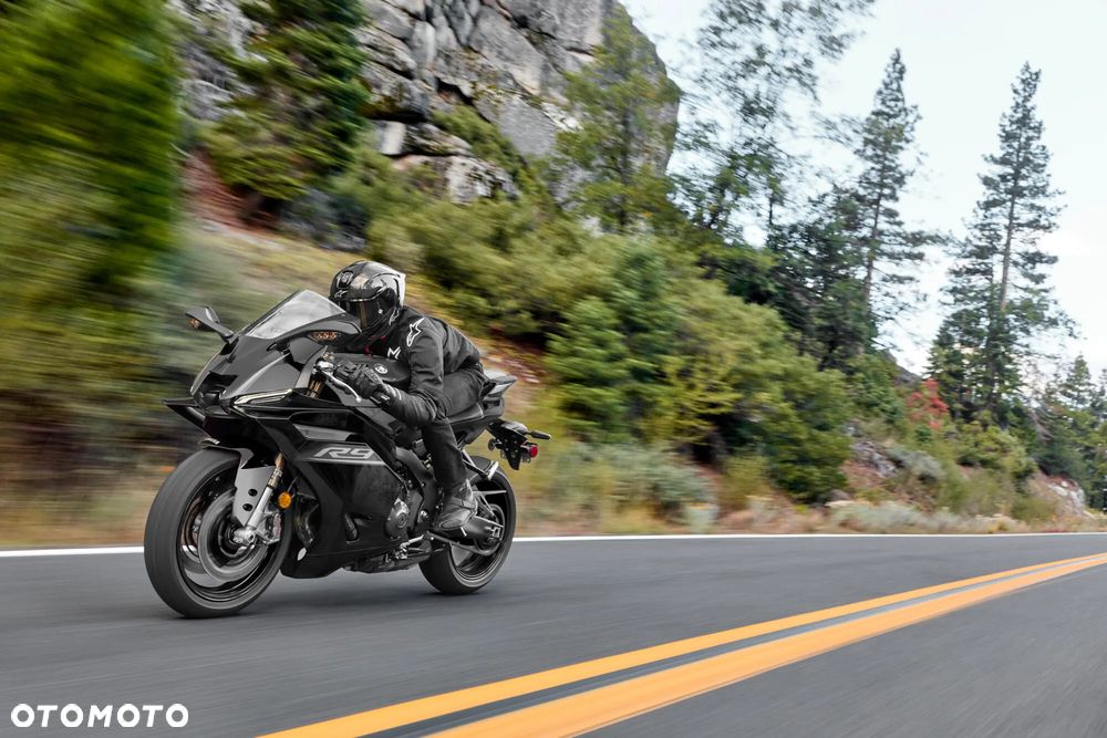 Yamaha R9 - 5