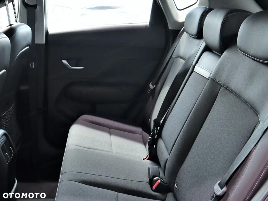 Hyundai Kona - 10