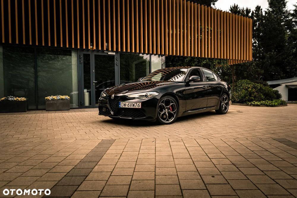 Alfa Romeo Giulia - 1