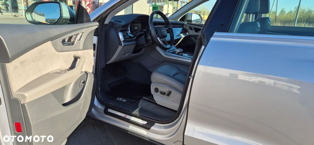 Audi Q8 - 11