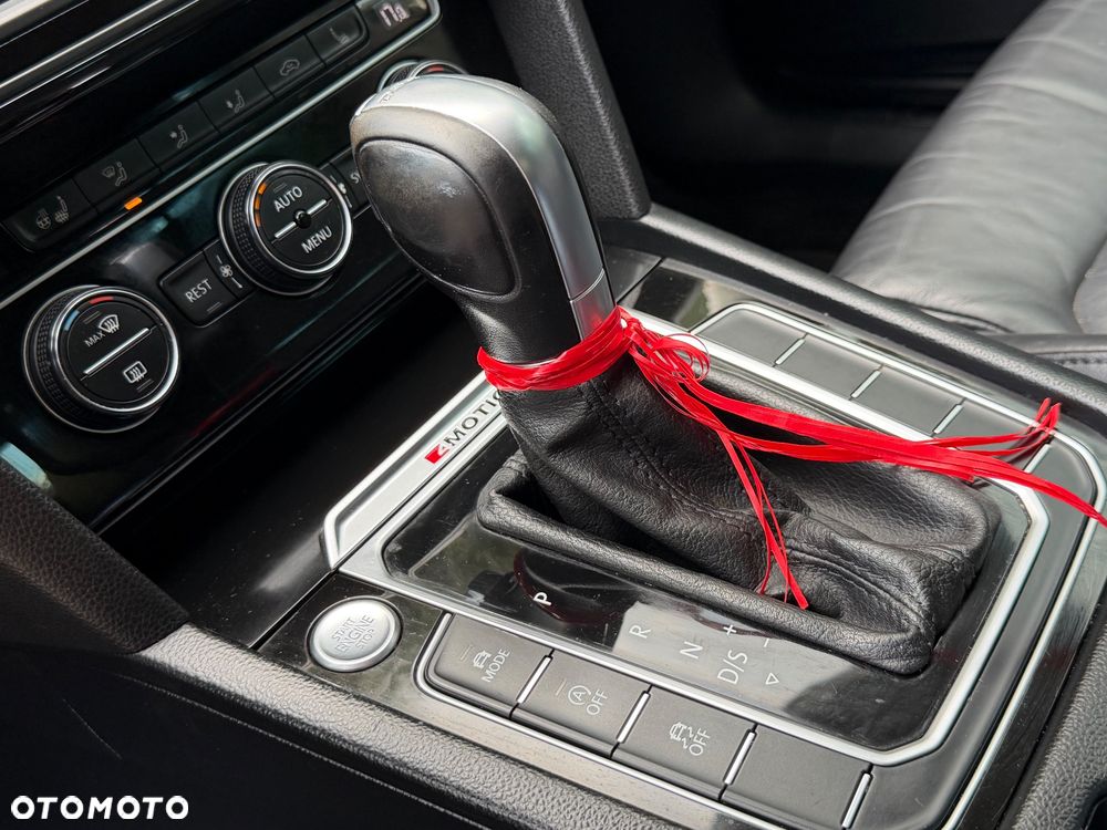 Volkswagen Passat - 26