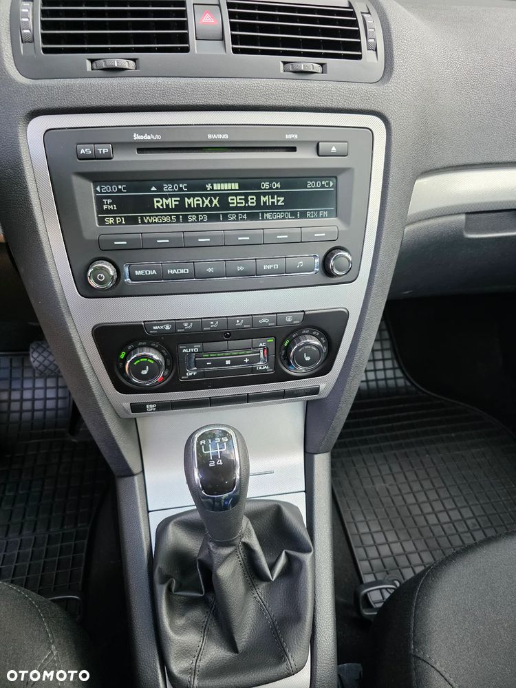 Skoda Octavia 1.6 Elegance - 25
