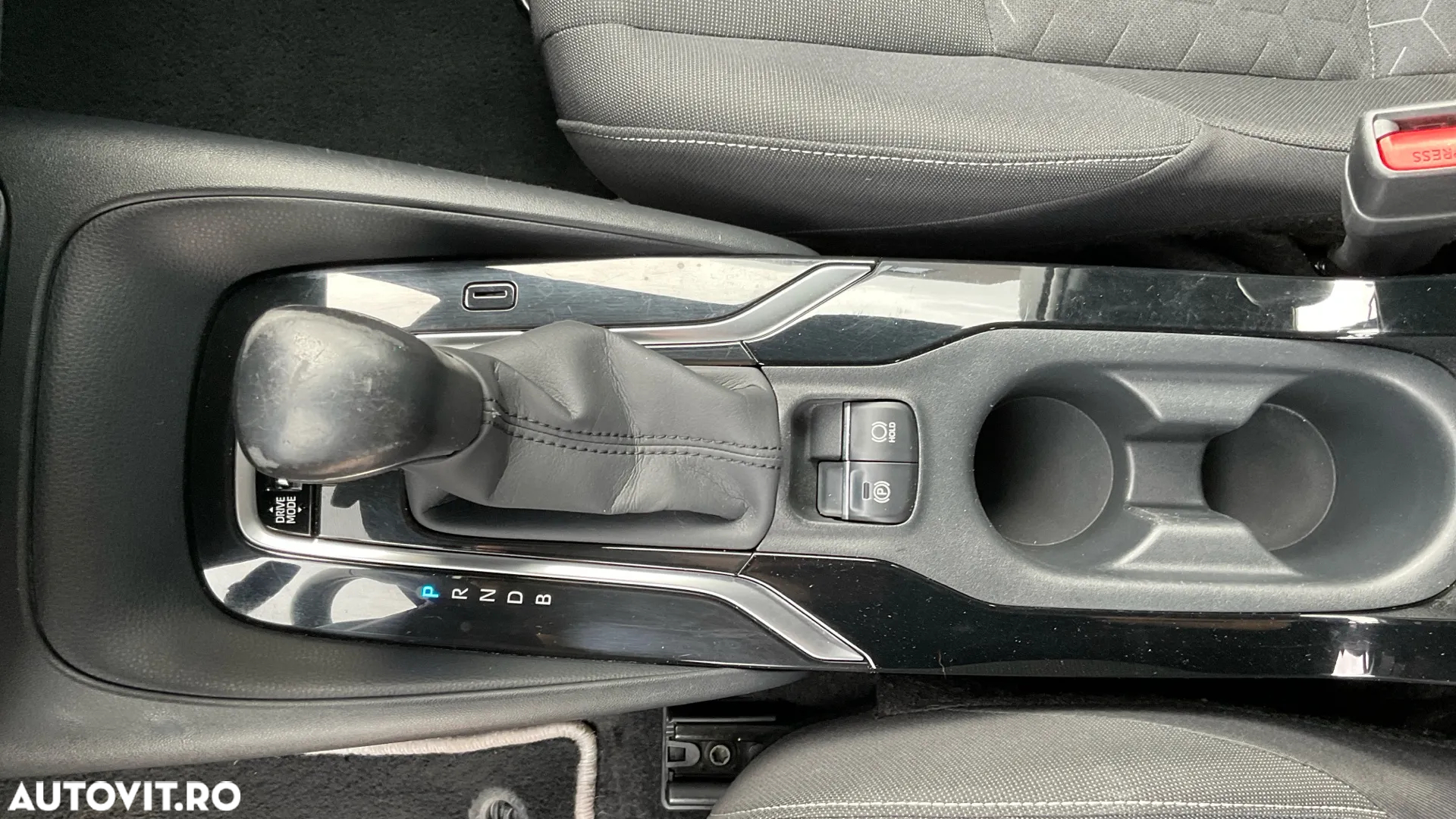 Toyota Corolla 1.8 Hybrid Touring Sports Business Edition - 7
