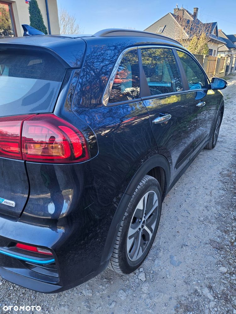 Kia Niro 64kWh L - 3