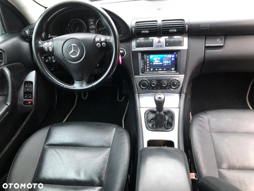 Mercedes-Benz Klasa C 200 Kompressor Avantgarde Sport Edition - 7