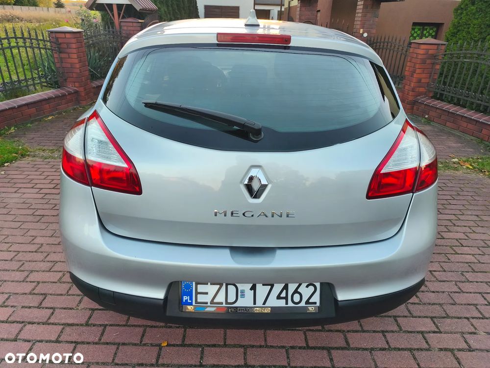 Renault Megane 2011 photo 5