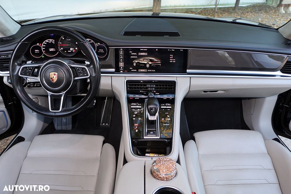 Porsche Panamera - 15