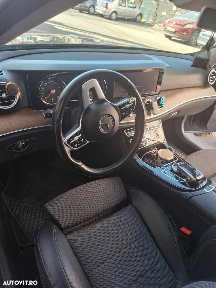 Mercedes-Benz E - 14