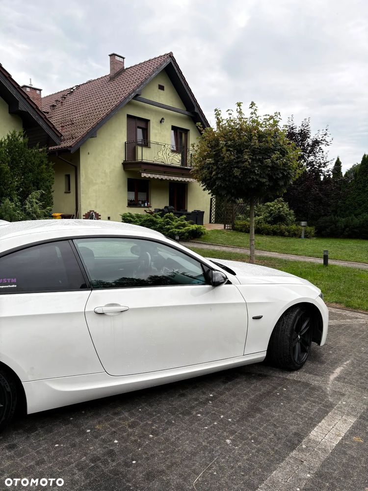 BMW Seria 3 330d xDrive - 16